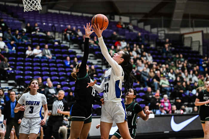 South Medford West Salem 6A Oregon girls basketball quarterfinal Naji Saker -43